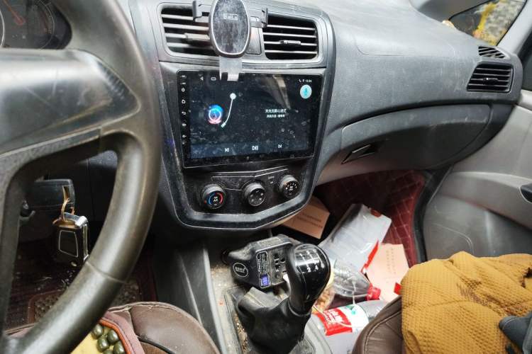 Used Wuling Zhengcheng 2015 1.8L Comfort Model LJ479QE2 Audio And AC Panel