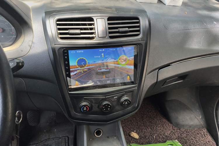 Used Wuling Zhengcheng 2015 1.5L Comfort L3C Audio And AC Panel