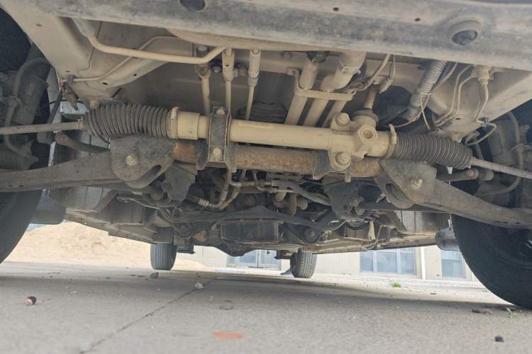 Used Wuling Zhengcheng 2015 1.8L Comfort Model LJ479QE2 Chassis Front