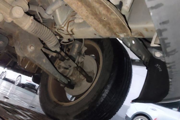 Used Wuling Zhengcheng 2015 1.8L Luxury Model LJ479QE2 Chassis Front Left