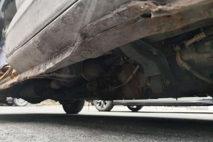 Used Wuling Zhengcheng 2015 1.8L Comfort Model LJ479QE2 Chassis Front Right