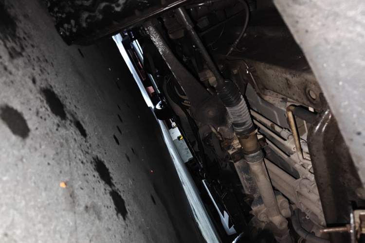 Used Wuling Zhengcheng 2015 1.5L Comfort L3C Chassis Front Right