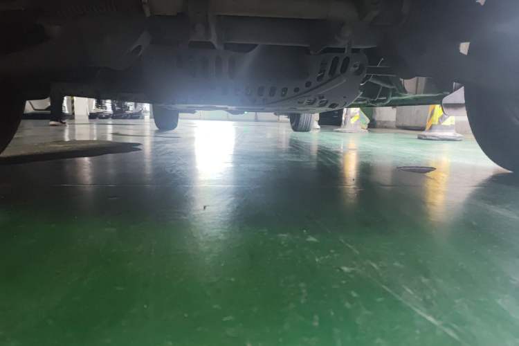 Used Wuling Zhengcheng 2015 1.5L Comfort L3C Chassis Front