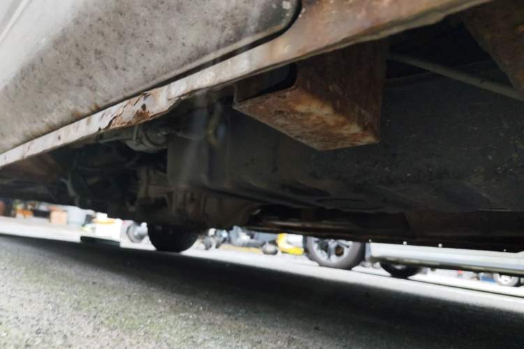 Used Wuling Zhengcheng 2015 1.8L Comfort Model LJ479QE2 Chassis Rear Left