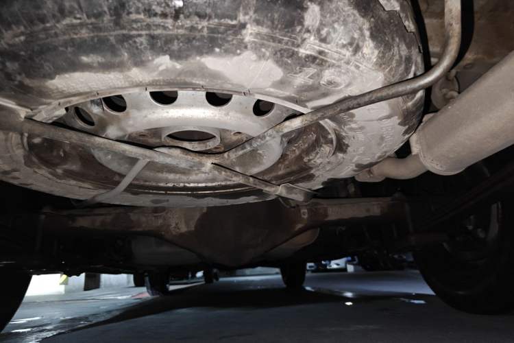Used Wuling Zhengcheng 2015 1.5L Comfort L3C Chassis Rear