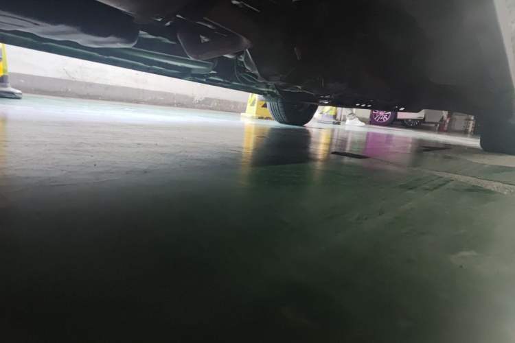 Used Wuling Zhengcheng 2015 1.5L Comfort L3C Chassis Rear Right