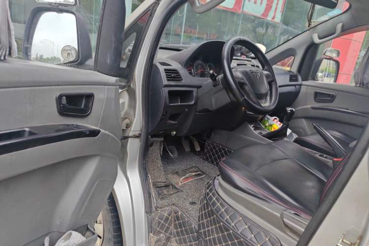Used Wuling Zhengcheng 2015 1.5L Comfort L3C Driver Seat
