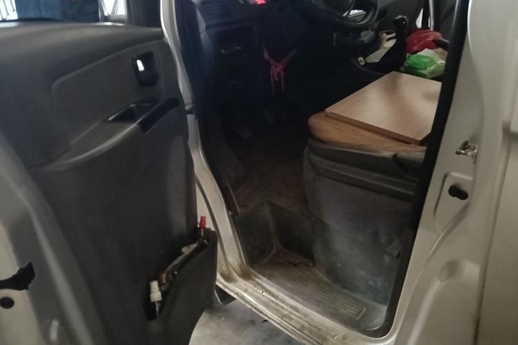 Used Wuling Zhengcheng 2015 1.8L Comfort Model LJ479QE2 Driver Seat