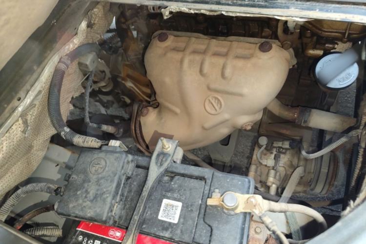 Used Wuling Zhengcheng 2015 1.8L Comfort Model LJ479QE2 Engine Bay