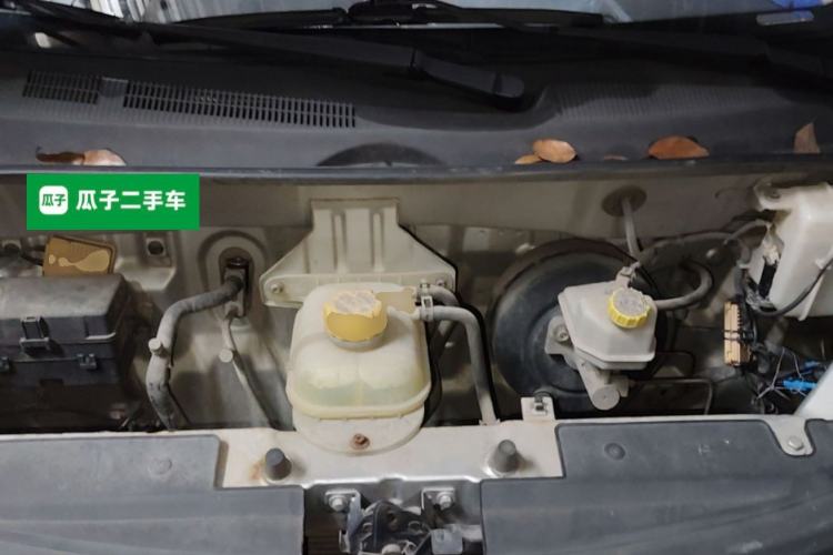 Used Wuling Zhengcheng 2015 1.8L Luxury Model LJ479QE2 Engine Bay