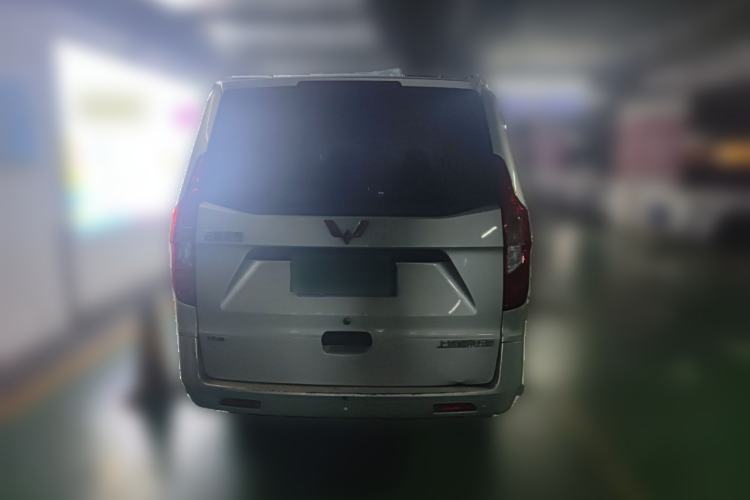 Used Wuling Zhengcheng 2015 1.5L Comfort L3C Exterior 4