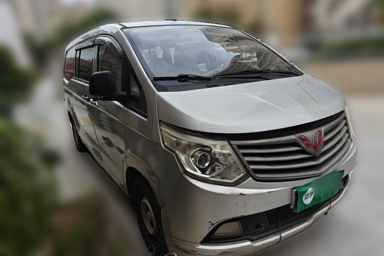 Used Wuling Zhengcheng 2015 1.8L Comfort Model LJ479QE2 Front Right 45 Deg
