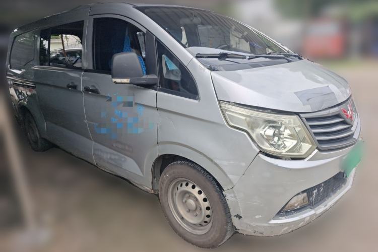 Used Wuling Zhengcheng 2015 1.5L Comfort L3C Front Right 45 Deg