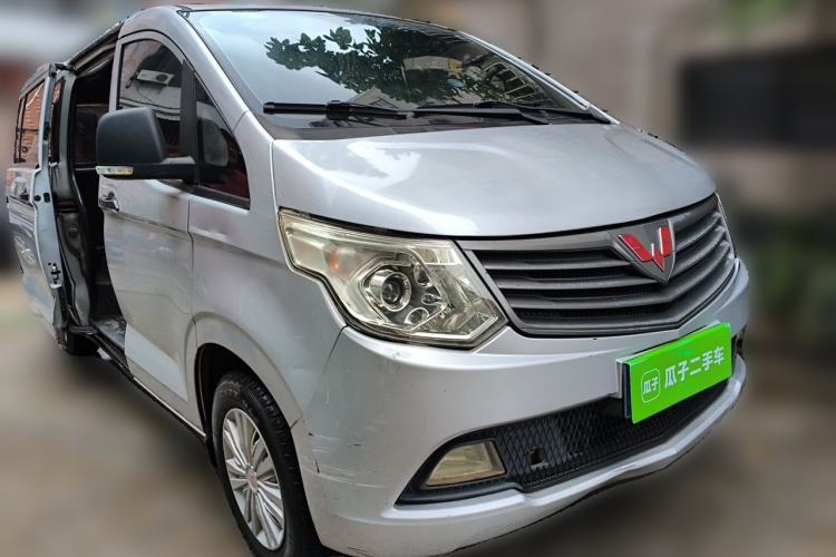 Used Wuling Zhengcheng 2015 1.5L Comfort L3C Front Right 45 Deg