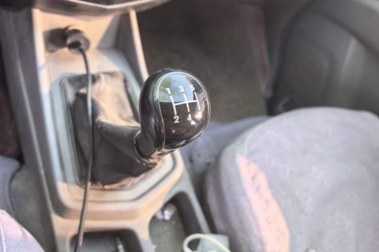 Used Wuling Zhengcheng 2015 1.5L Comfort L3C Gear Lever