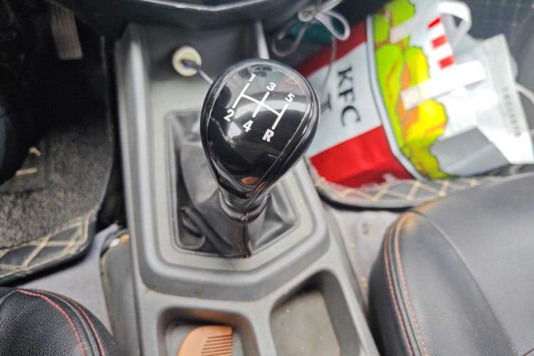 Used Wuling Zhengcheng 2015 1.5L Comfort L3C Gear Lever
