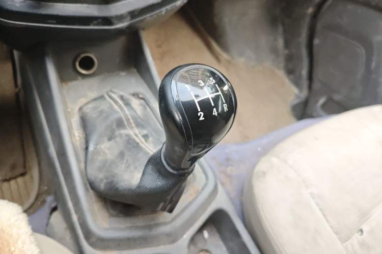Used Wuling Zhengcheng 2015 1.5L Comfort L3C Gear Lever