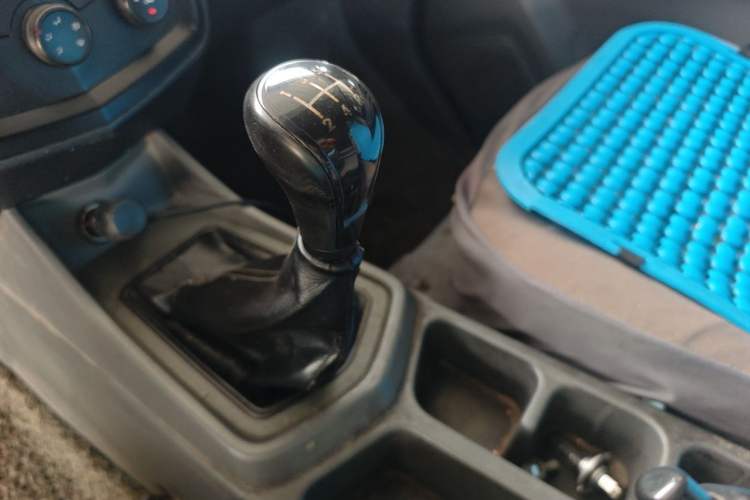 Used Wuling Zhengcheng 2015 1.5L Comfort L3C Gear Lever