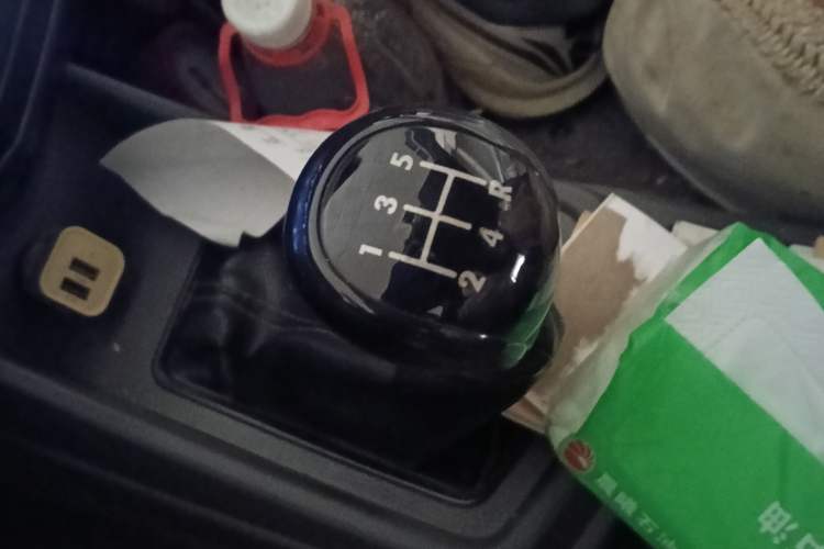 Used Wuling Zhengcheng 2015 1.8L Comfort Model LJ479QE2 Gear Lever