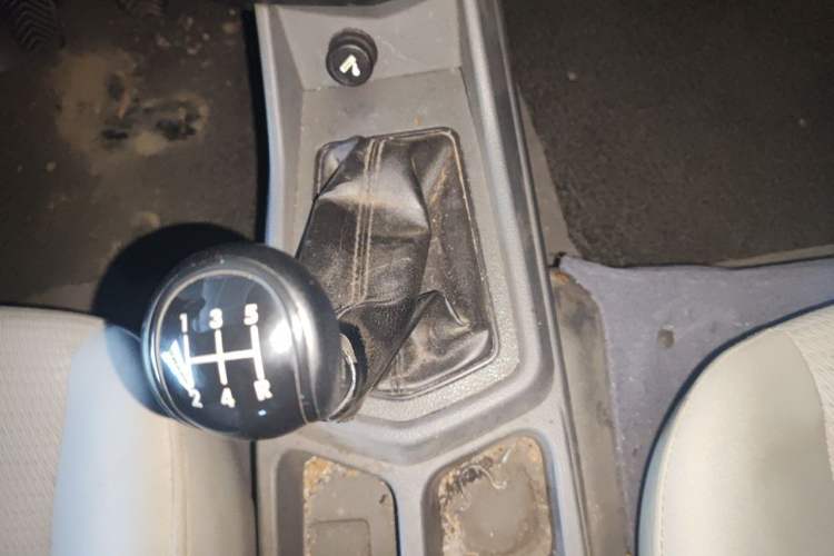 Used Wuling Zhengcheng 2015 1.5L Comfort L3C Gear Lever