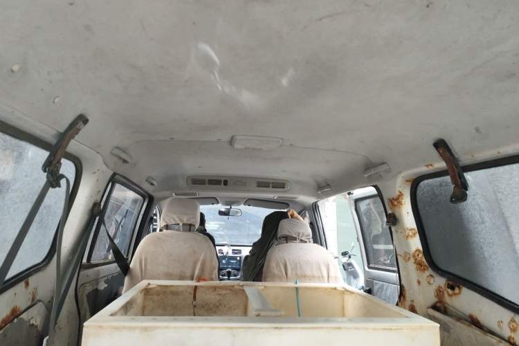 Used Wuling Zhengcheng 2015 1.8L Comfort Model LJ479QE2 Headliner