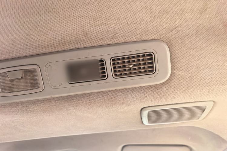 Used Wuling Zhengcheng 2015 1.5L Comfort L3C Headliner