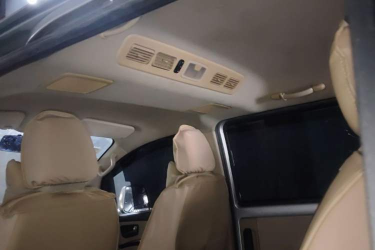 Used Wuling Zhengcheng 2015 1.8L Luxury Model LJ479QE2 Headliner