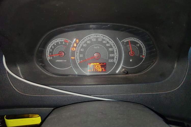 Used Wuling Zhengcheng 2015 1.8L Comfort Model LJ479QE2 Instrument Cluster