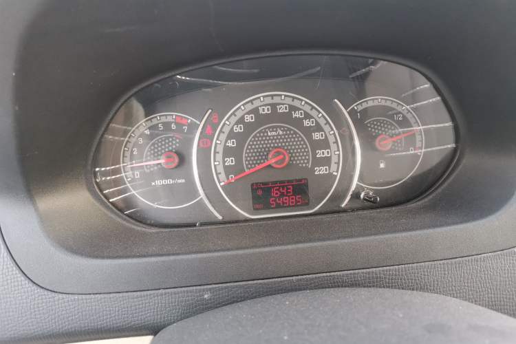 Used Wuling Zhengcheng 2015 1.8L Luxury Model LJ479QE2 Instrument Cluster