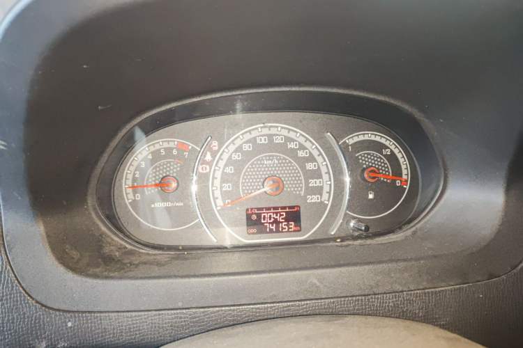 Used Wuling Zhengcheng 2015 1.5L Comfort L3C Instrument Cluster
