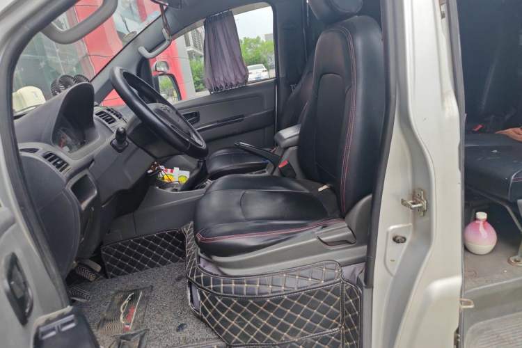 Used Wuling Zhengcheng 2015 1.5L Comfort L3C Left Front Seat