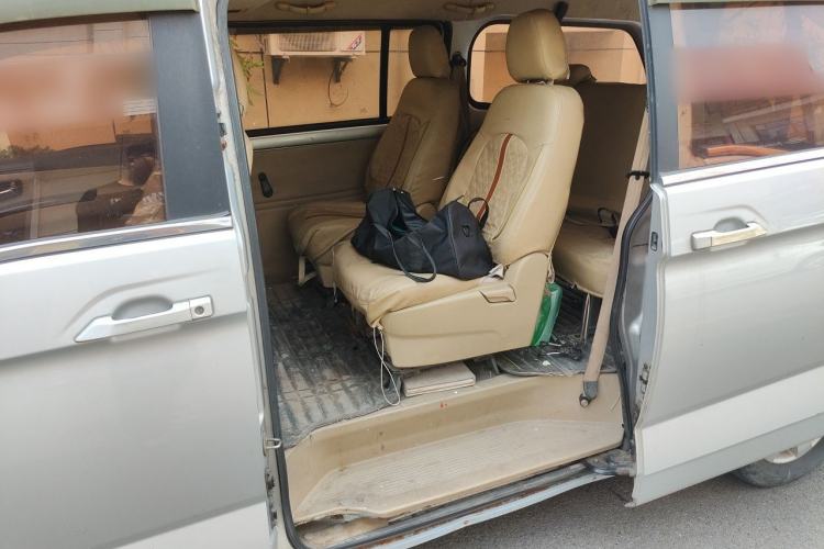 Used Wuling Zhengcheng 2015 1.8L Luxury Model LJ479QE2 Left Rear Seat