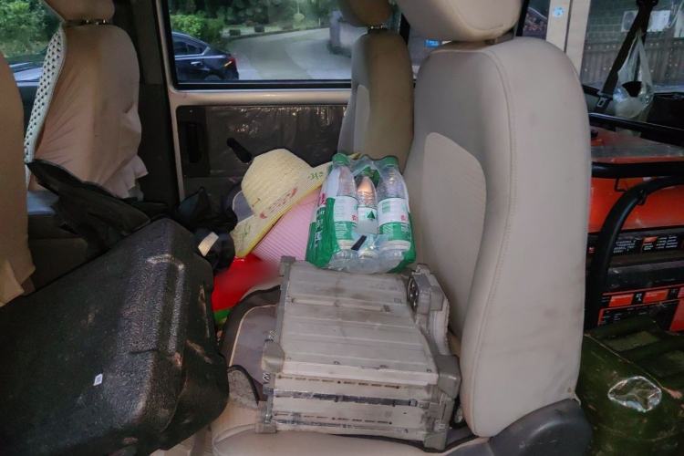 Used Wuling Zhengcheng 2015 1.8L Comfort Model LJ479QE2 Left Rear Seat