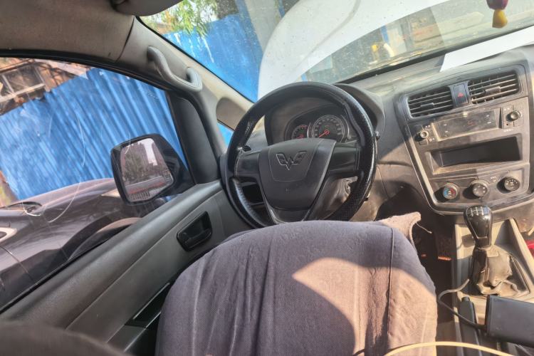 Used Wuling Zhengcheng 2015 1.5L Comfort L3C Steering Wheel