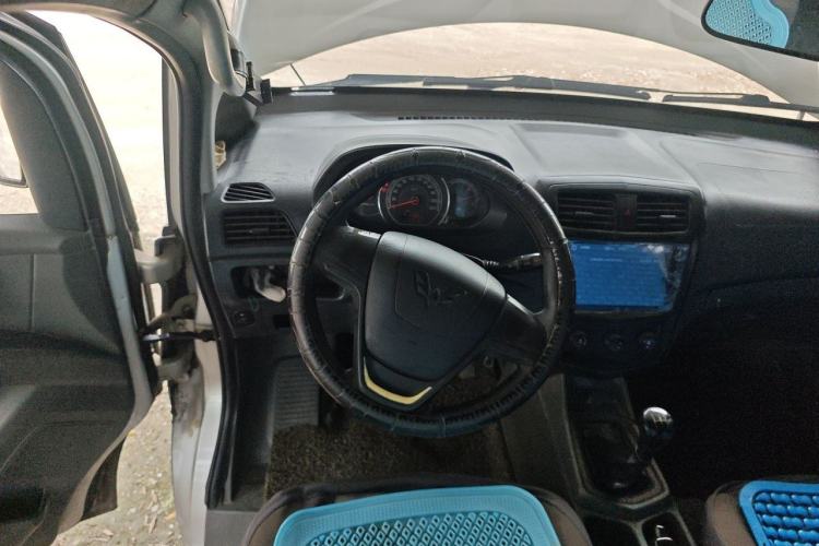Used Wuling Zhengcheng 2015 1.5L Comfort L3C Steering Wheel