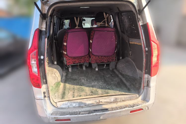Used Wuling Zhengcheng 2015 1.5L Comfort L3C Trunk