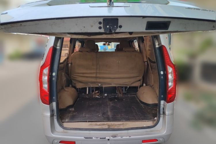 Used Wuling Zhengcheng 2015 1.8L Luxury Model LJ479QE2 Trunk