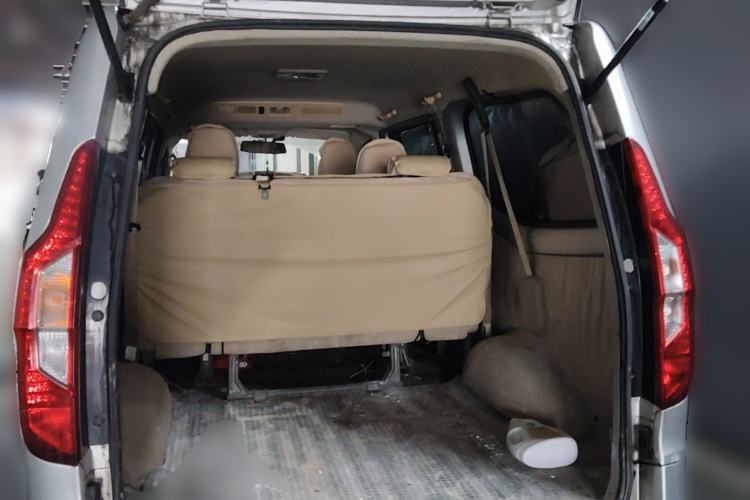 Used Wuling Zhengcheng 2015 1.8L Luxury Model LJ479QE2 Trunk