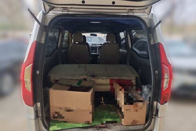 Used Wuling Zhengcheng 2015 1.8L Comfort Model LJ479QE2 Trunk