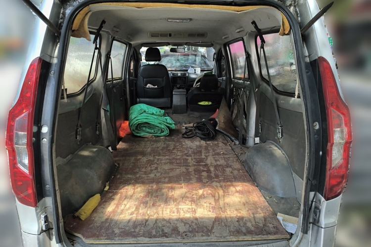 Used Wuling Zhengcheng 2015 1.5L Comfort L3C Trunk