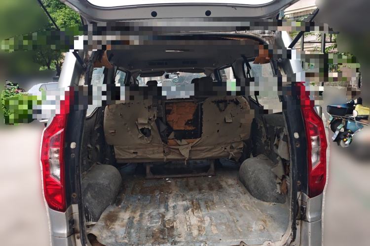 Used Wuling Zhengcheng 2015 1.5L Comfort L3C Trunk
