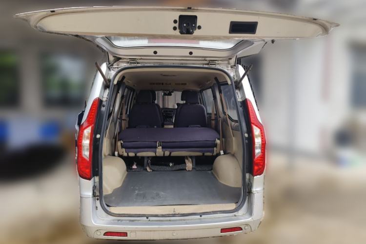 Used Wuling Zhengcheng 2015 1.8L Luxury Model LJ479QE2 Trunk