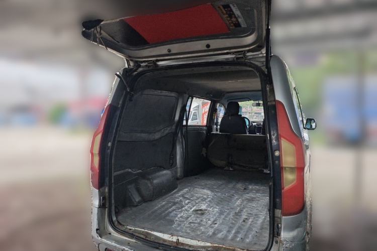 Used Wuling Zhengcheng 2015 1.5L Comfort L3C Trunk
