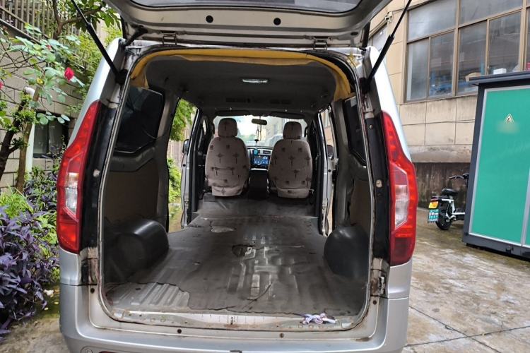 Used Wuling Zhengcheng 2015 1.5L Comfort L3C Trunk
