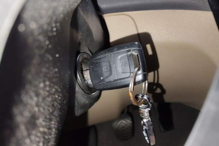 Used Wuling Zhengcheng 2015 1.8L Luxury Model LJ479QE2 Vehicle Key