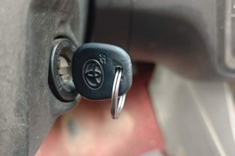 Used Wuling Zhengcheng 2015 1.8L Comfort Model LJ479QE2 Vehicle Key