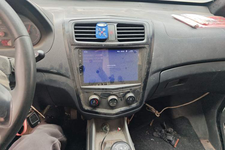 Used Wuling Zhengcheng 2015 1.5L Comfort L3C Audio And AC Panel
