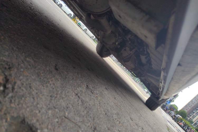 Used Wuling Zhengcheng 2015 1.5L Comfort L3C Chassis Front Left