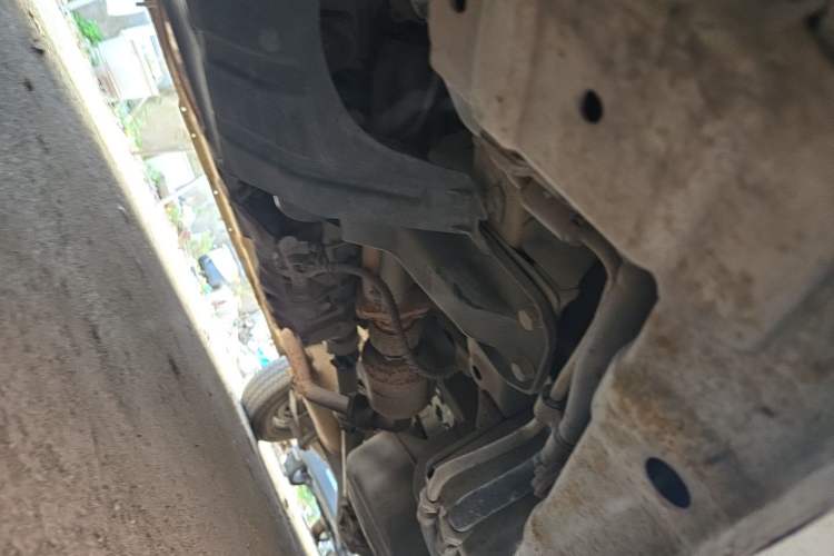 Used Wuling Zhengcheng 2015 1.5L Comfort L3C Chassis Front Left