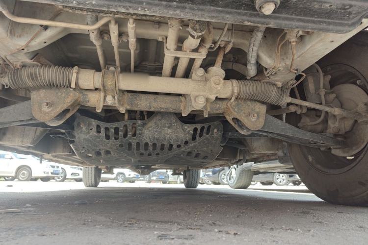 Used Wuling Zhengcheng 2015 1.8L Comfort Model LJ479QE2 Chassis Front
